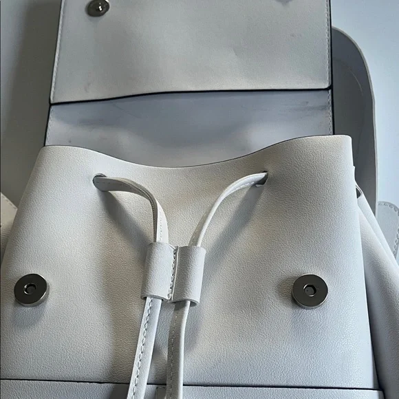 Source Unknown White Backpack - Picture 3 of 8